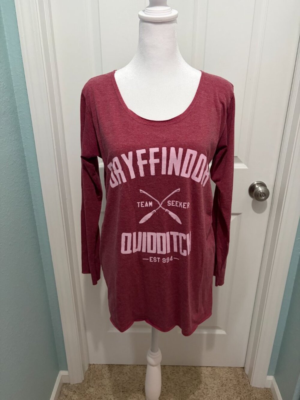 Harry Potter Gryffindor Quidditch Long Sleeve Graphic Tee – Women's Medium